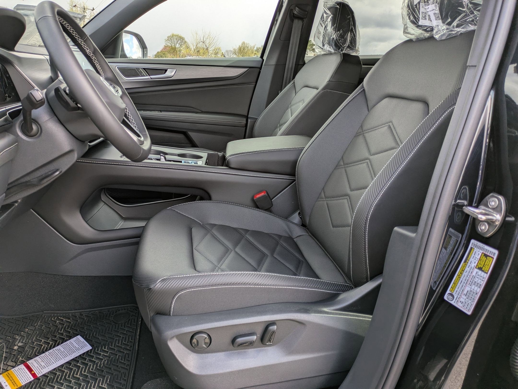 2026 Volkswagen Atlas Cross Sport 2.0T SE
