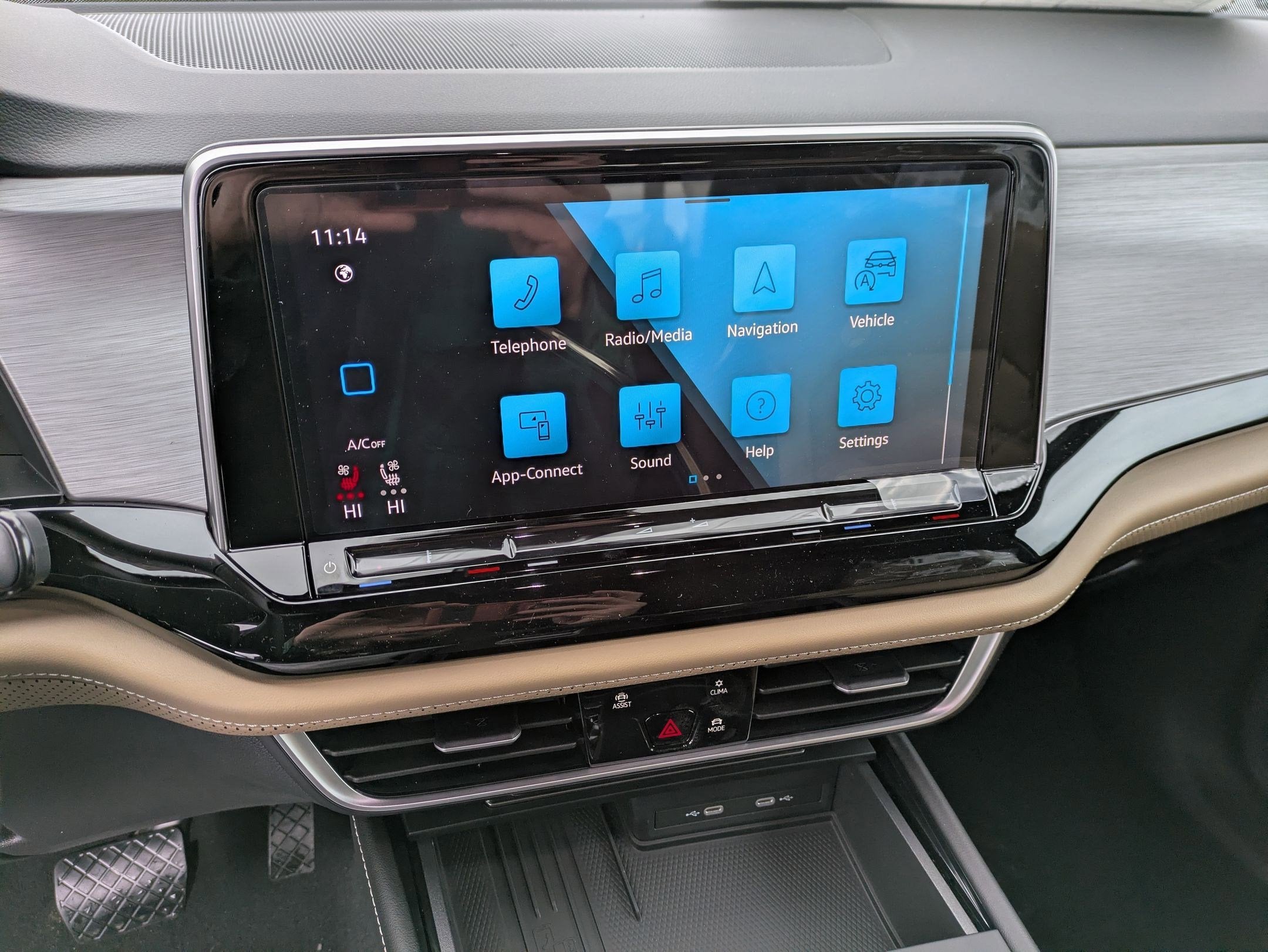 2026 Volkswagen Atlas Cross Sport 2.0T SE