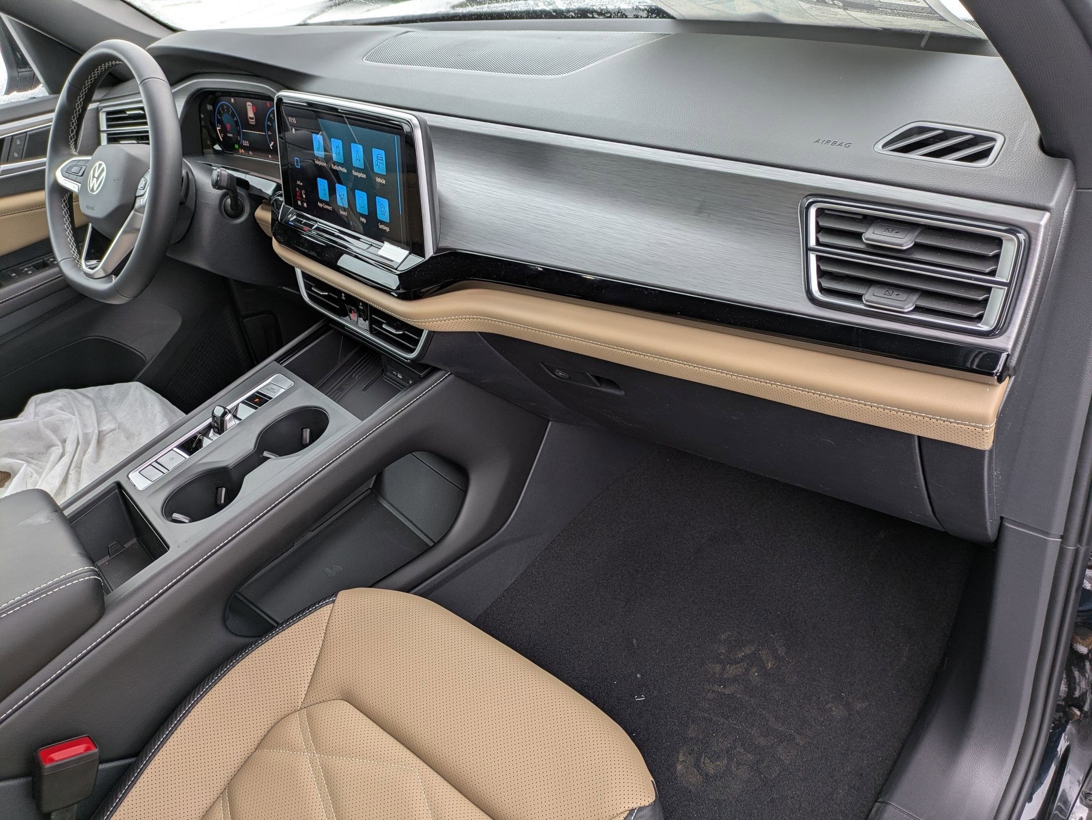 2026 Volkswagen Atlas Cross Sport 2.0T SE