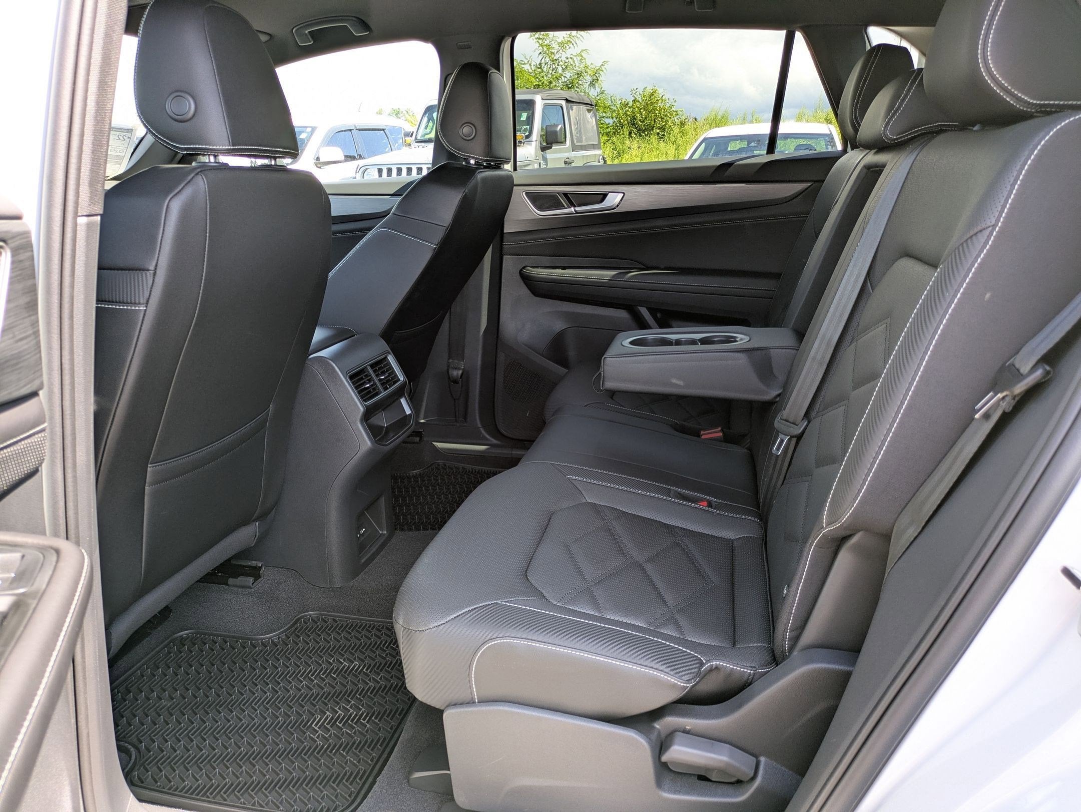 2026 Volkswagen Atlas Cross Sport 2.0T SE