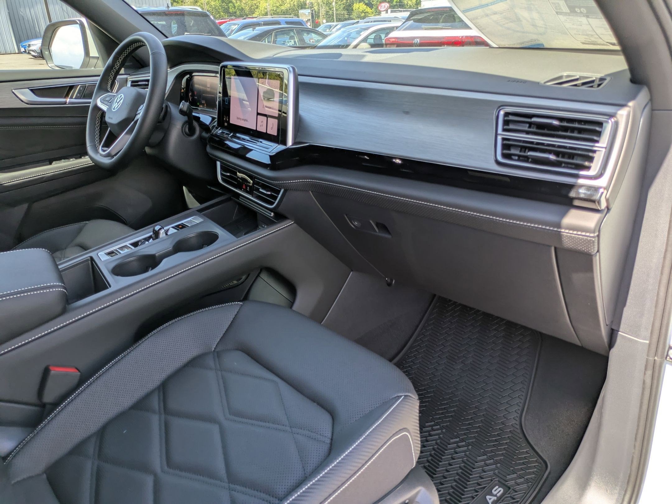 2026 Volkswagen Atlas Cross Sport 2.0T SE