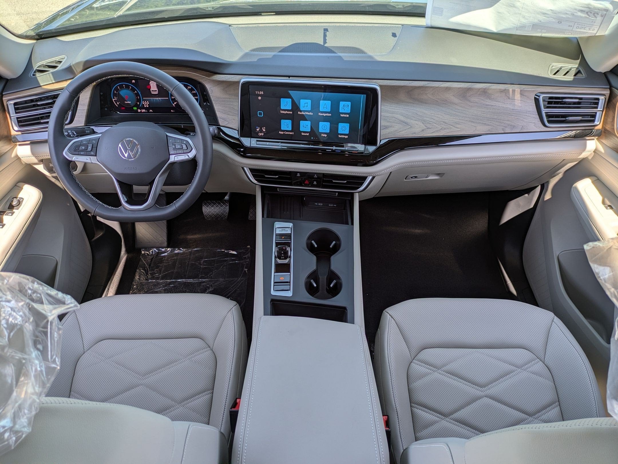 2026 Volkswagen Atlas 2.0T SE