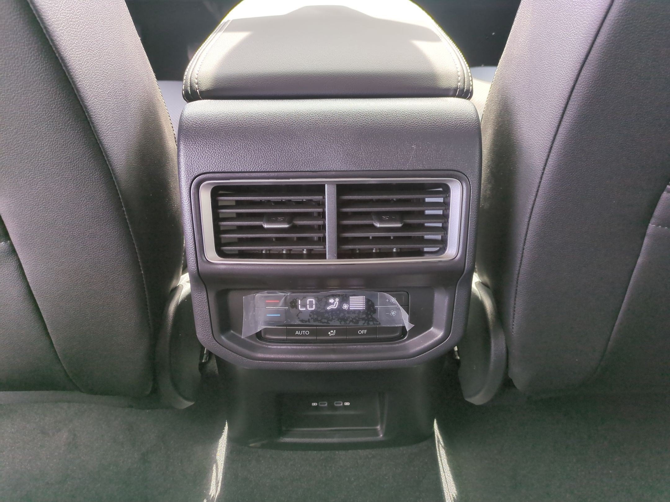 2026 Volkswagen Atlas SE