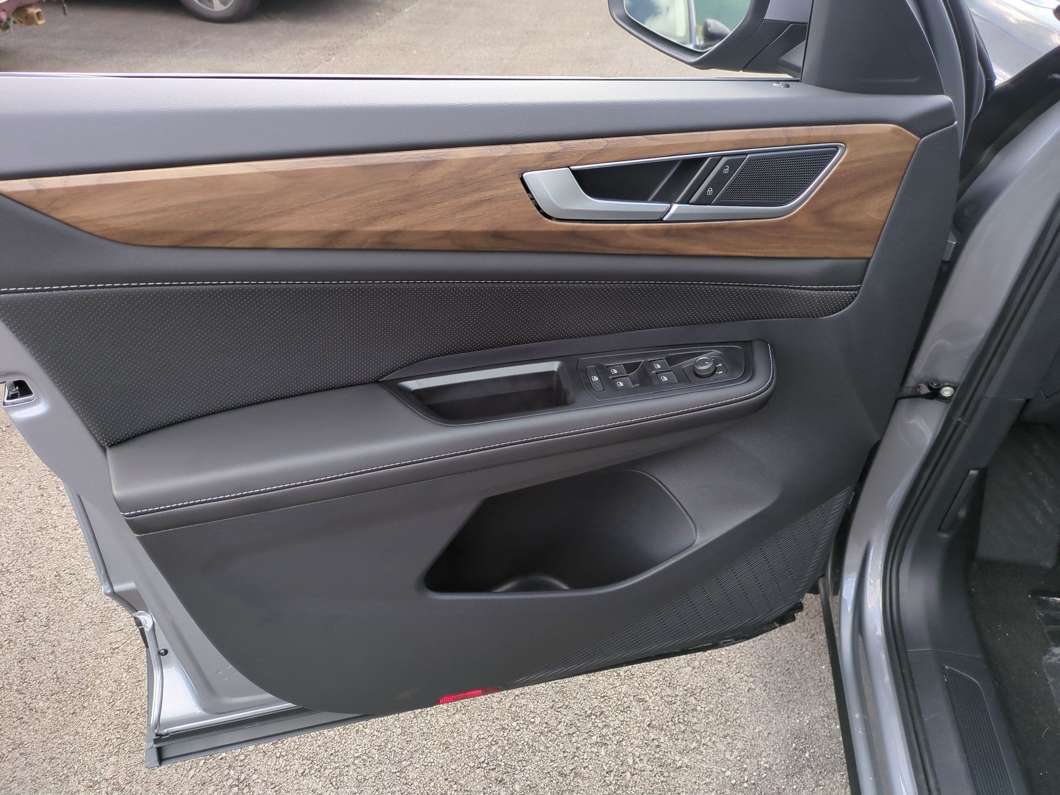 2026 Volkswagen Atlas SE