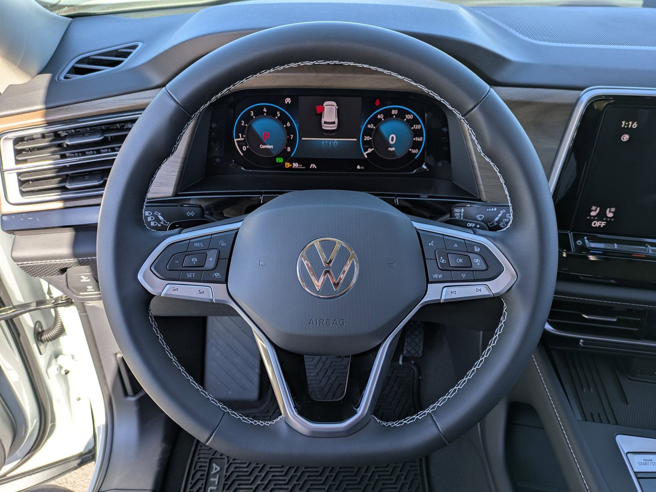 2026 Volkswagen Atlas 2.0T SE