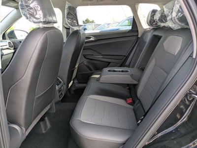 2026 Volkswagen Taos 1.5T SE Black