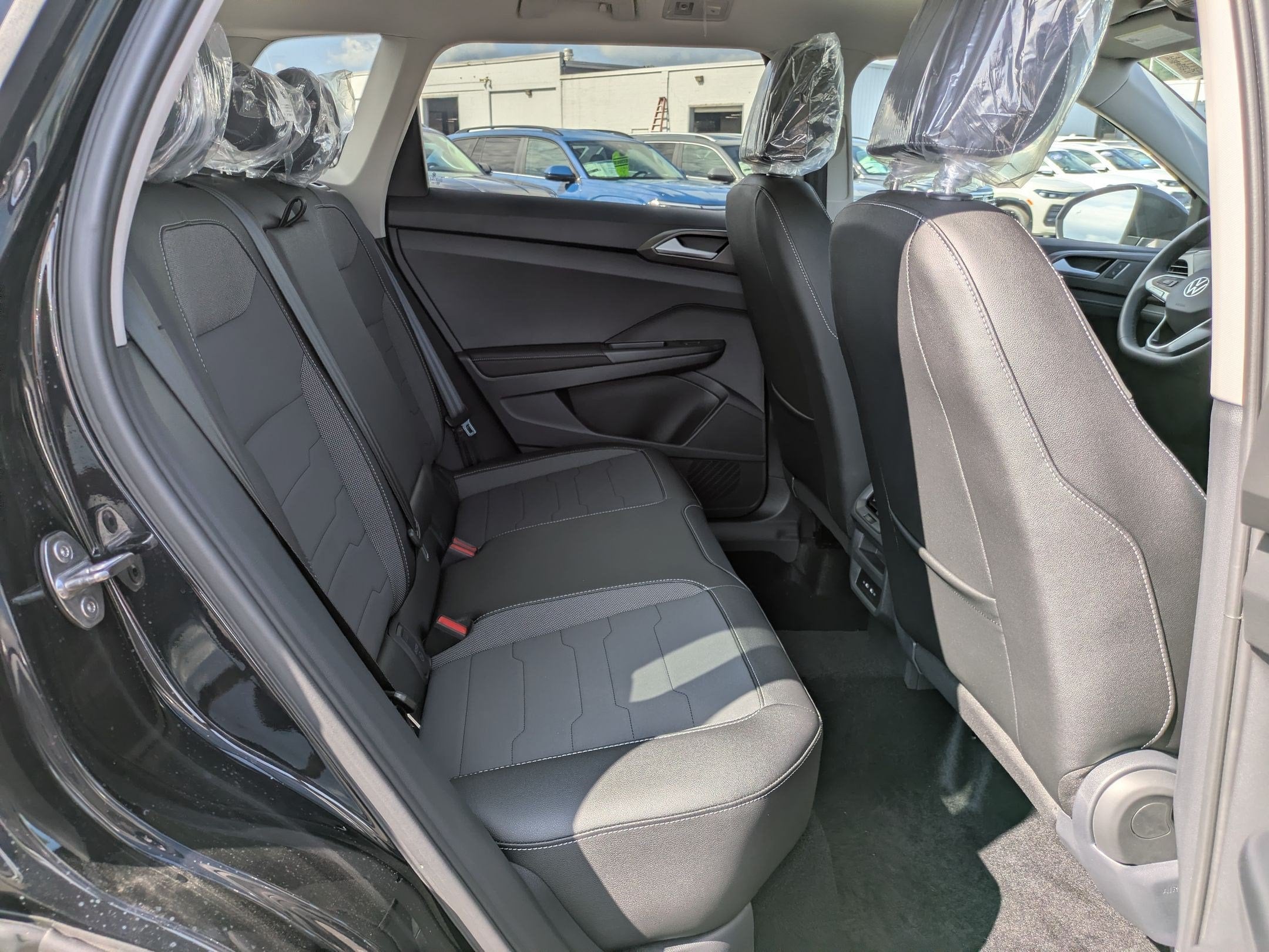 2026 Volkswagen Taos 1.5T SE Black