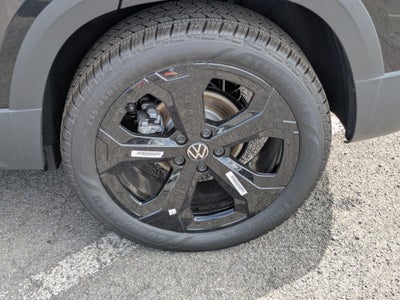 2026 Volkswagen Taos 1.5T SE Black