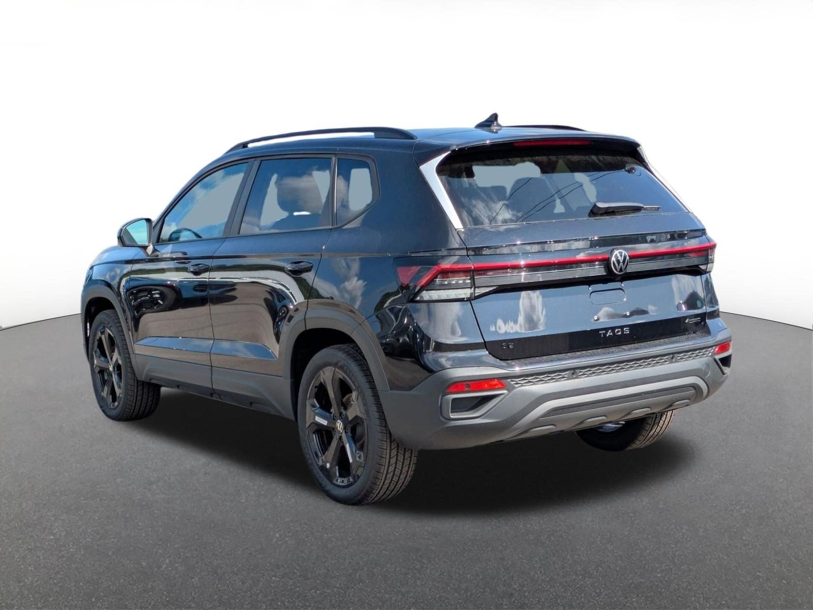2026 Volkswagen Taos 1.5T SE Black