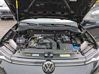 2026 Volkswagen Taos 1.5T SE Black