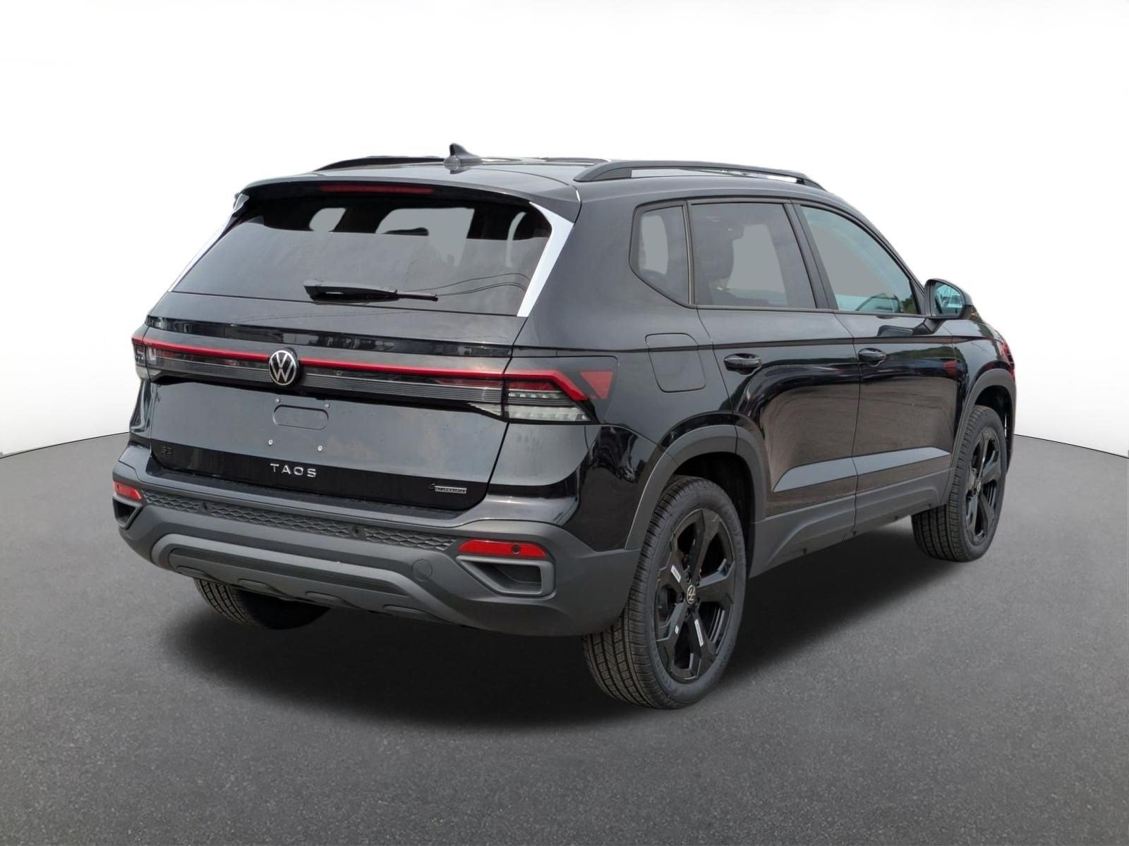 2026 Volkswagen Taos 1.5T SE Black