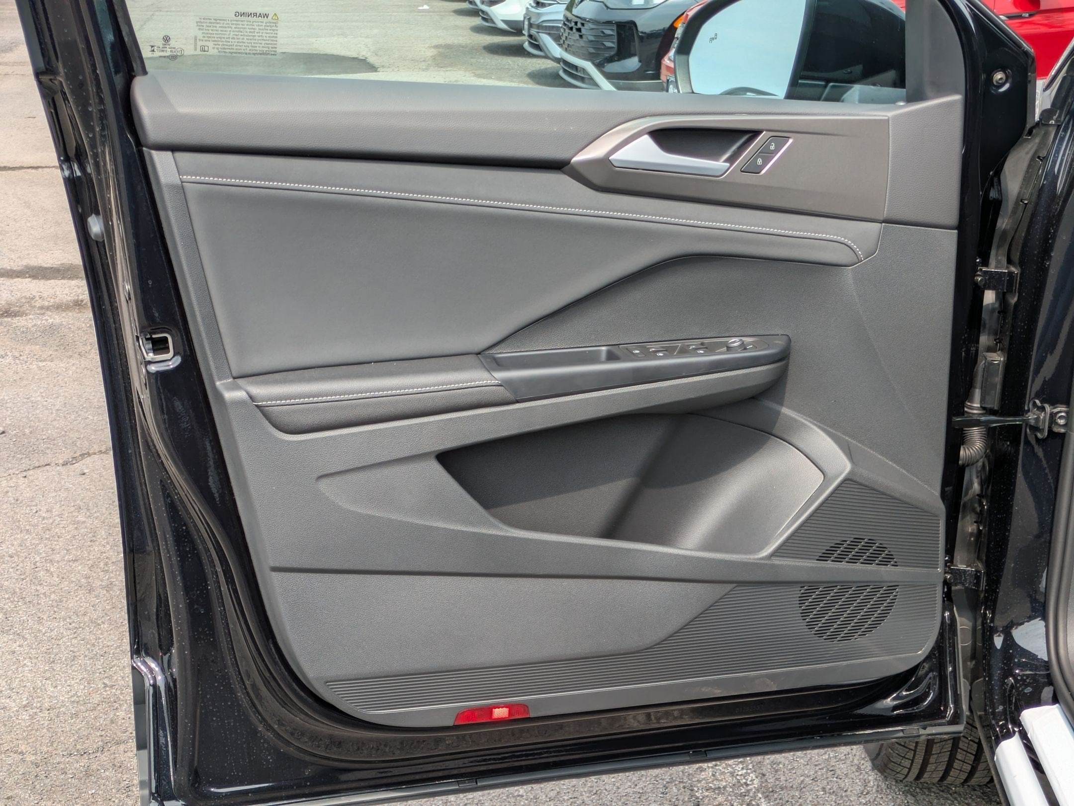 2026 Volkswagen Taos 1.5T SE Black