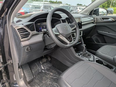 2026 Volkswagen Taos 1.5T SE Black