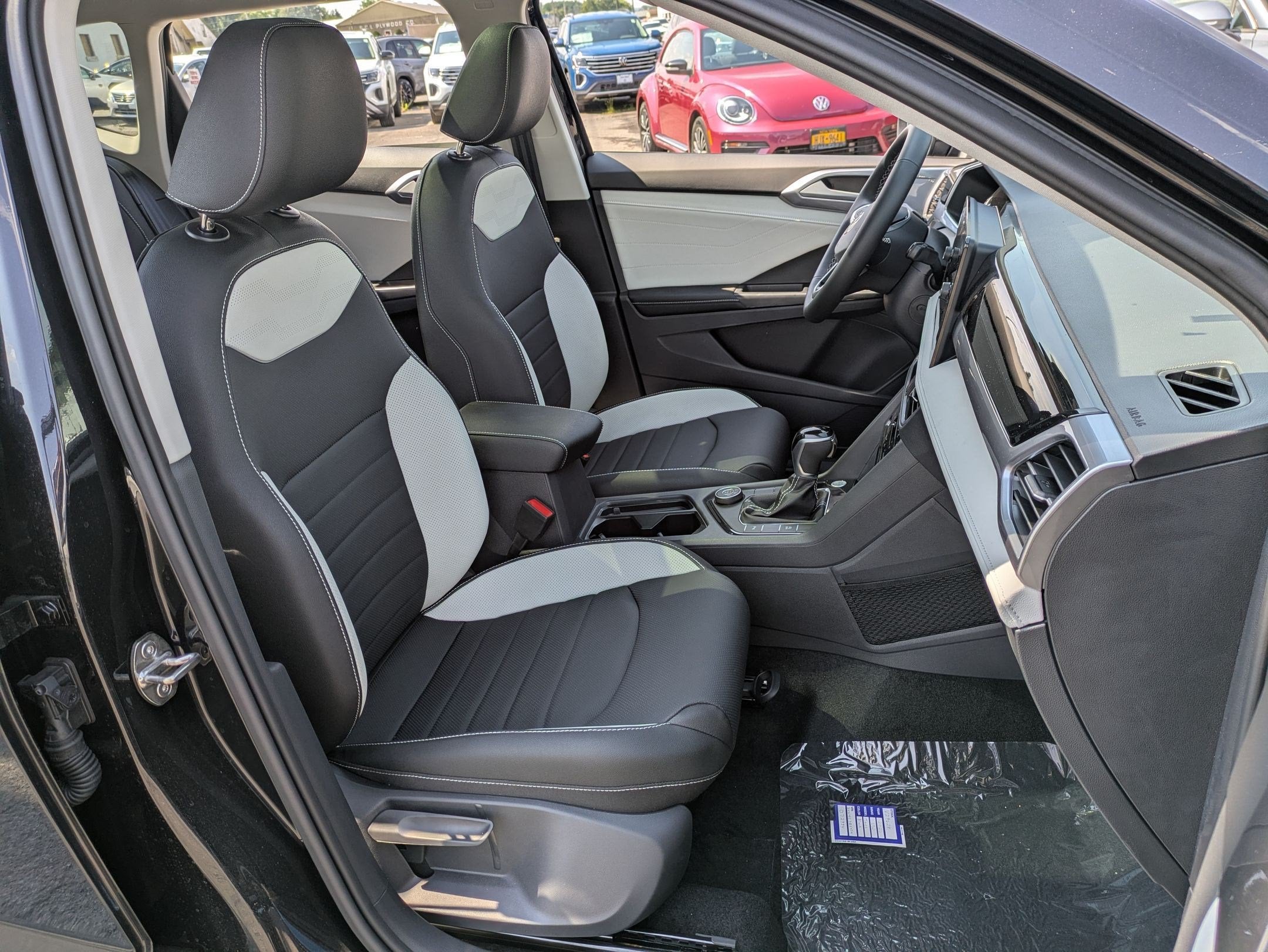 2026 Volkswagen Taos 1.5T SEL