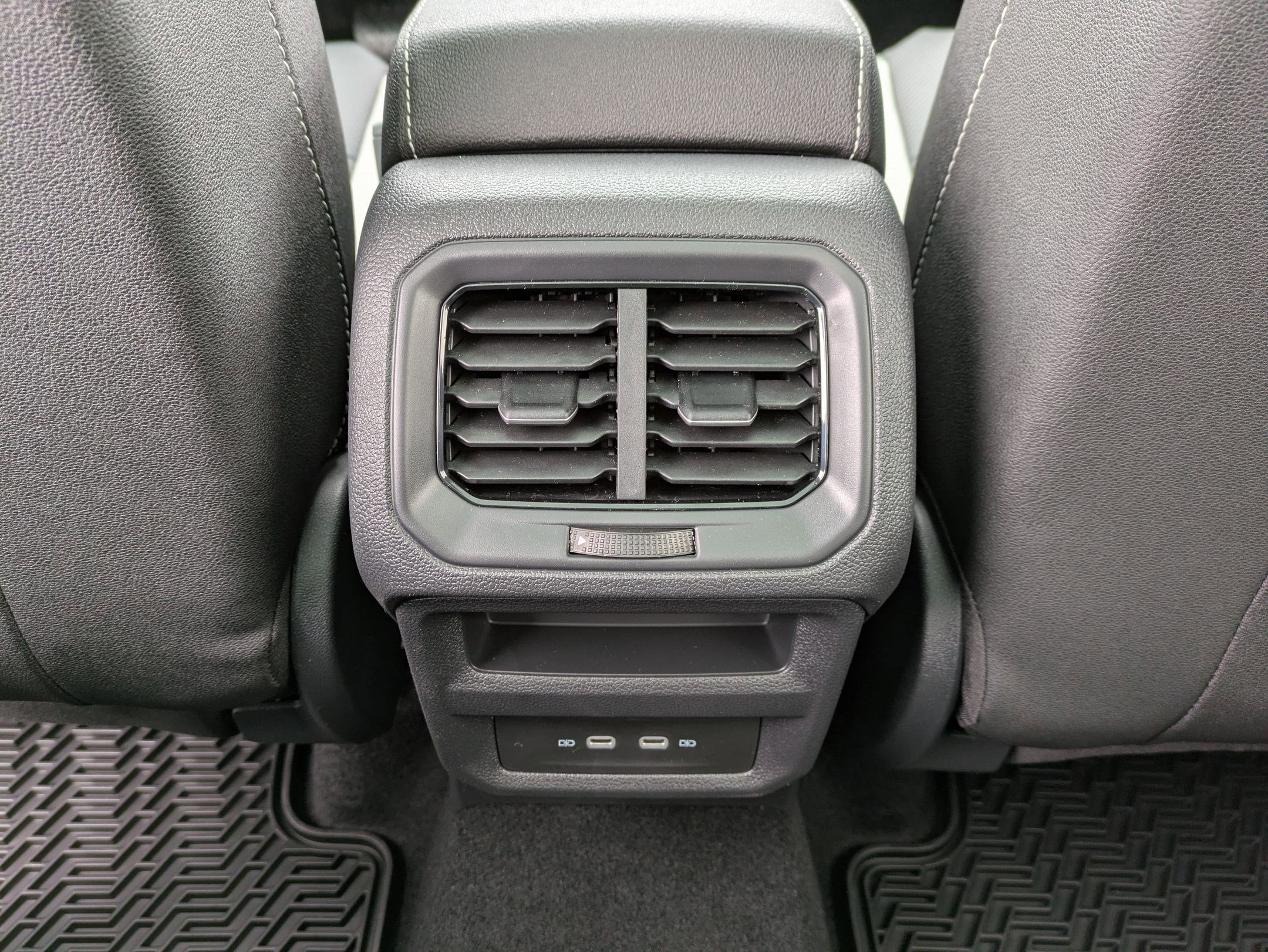 2026 Volkswagen Taos 1.5T SEL