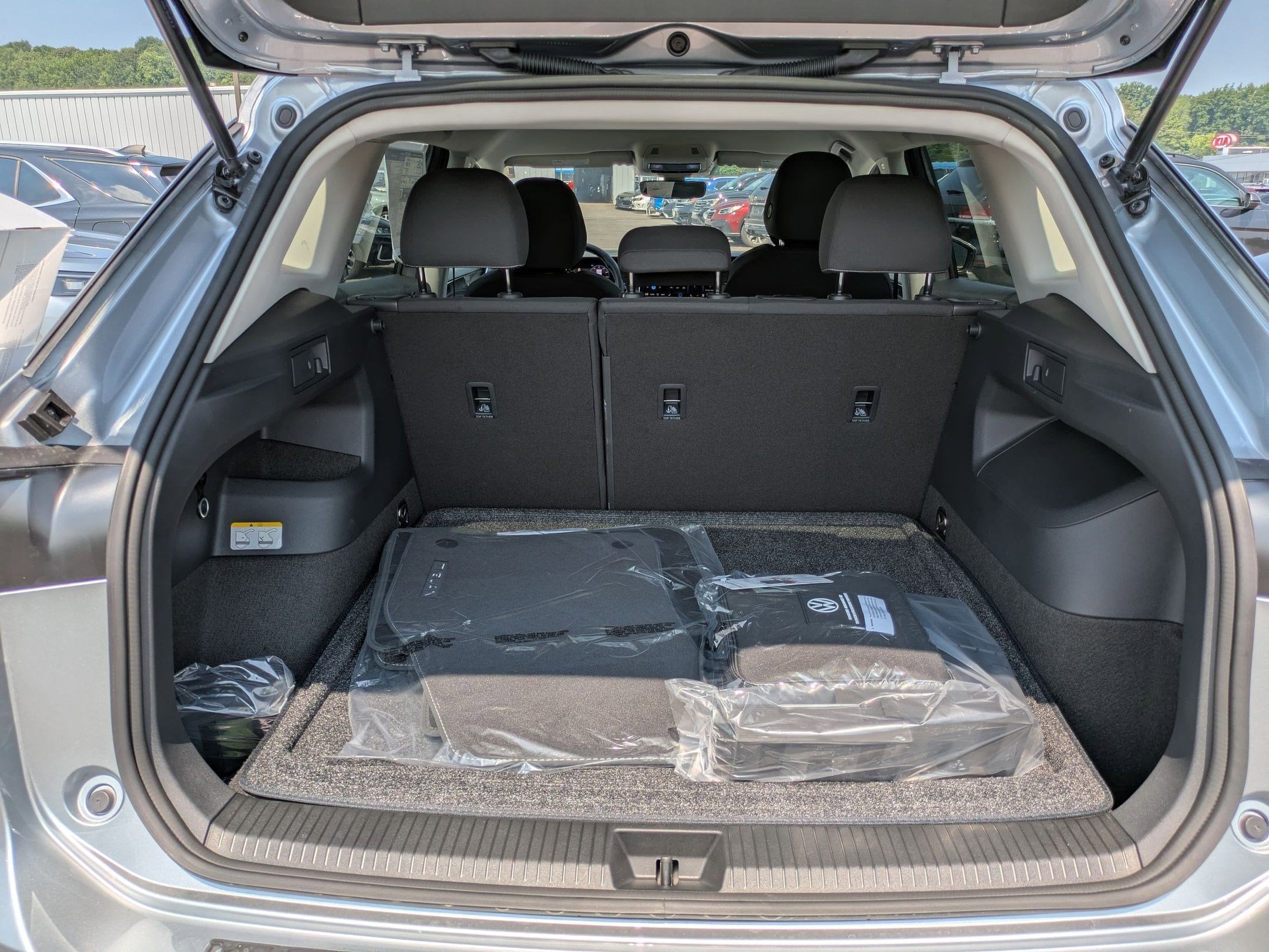 2025 Volkswagen Tiguan 2.0T S