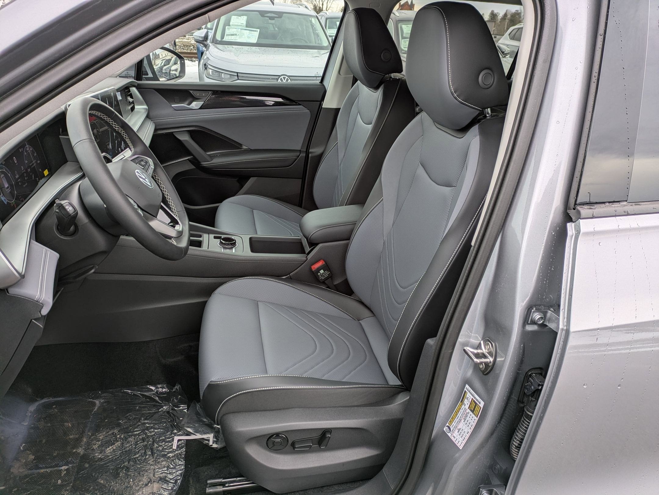 2026 Volkswagen Tiguan 2.0T SE