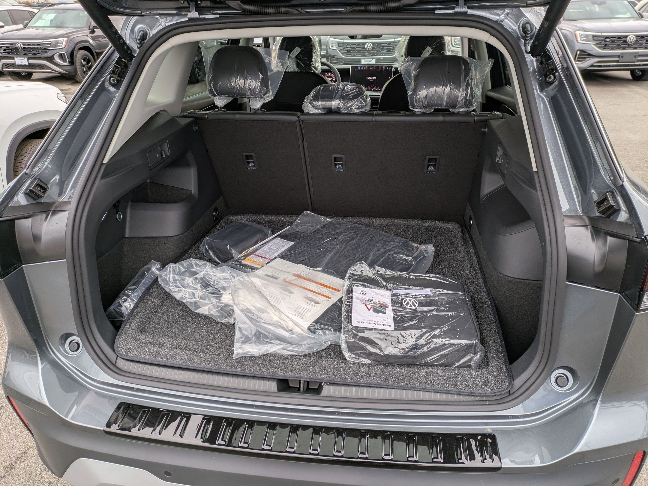 2026 Volkswagen Tiguan 2.0T SE