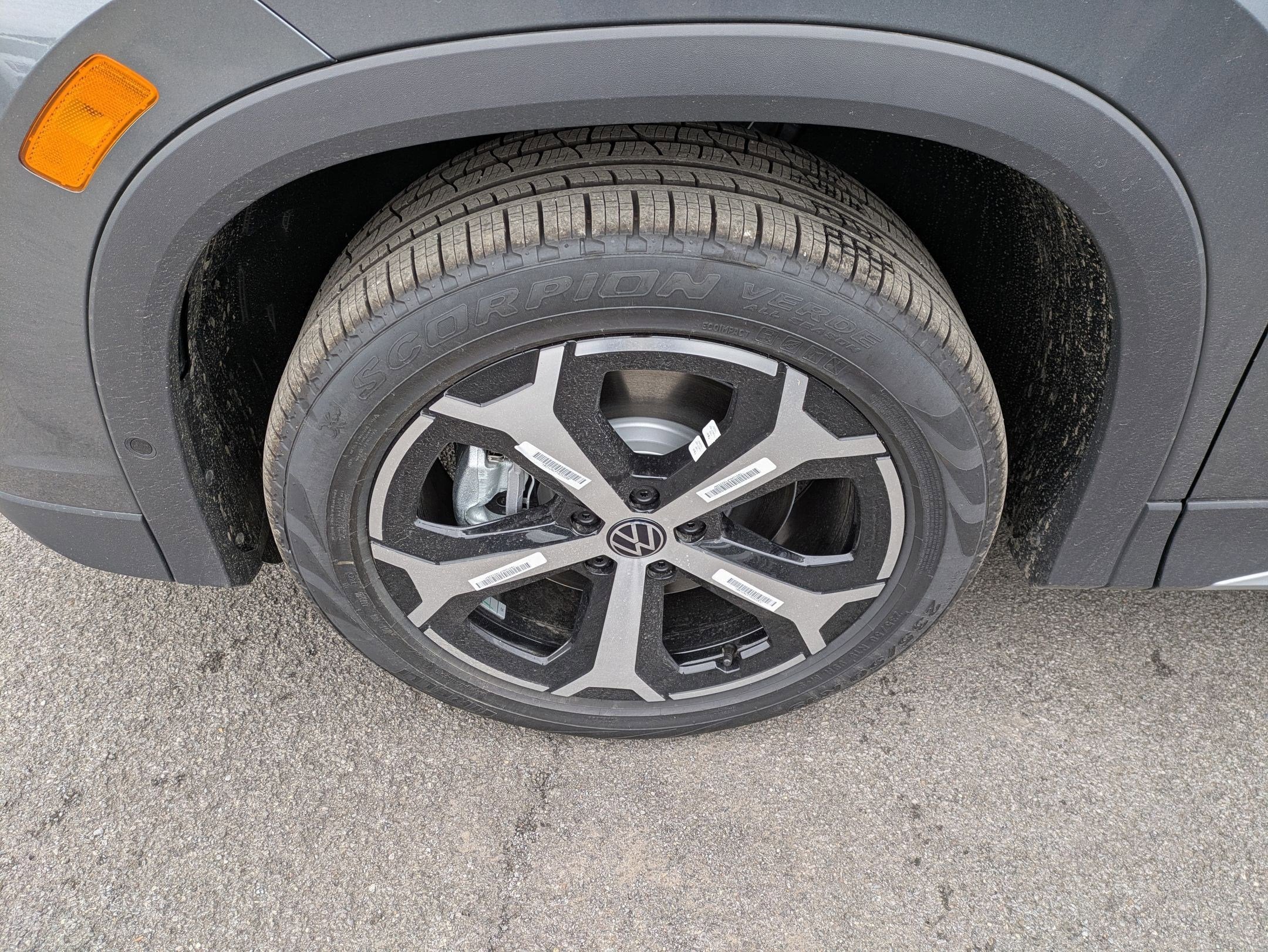 2026 Volkswagen Tiguan 2.0T SE