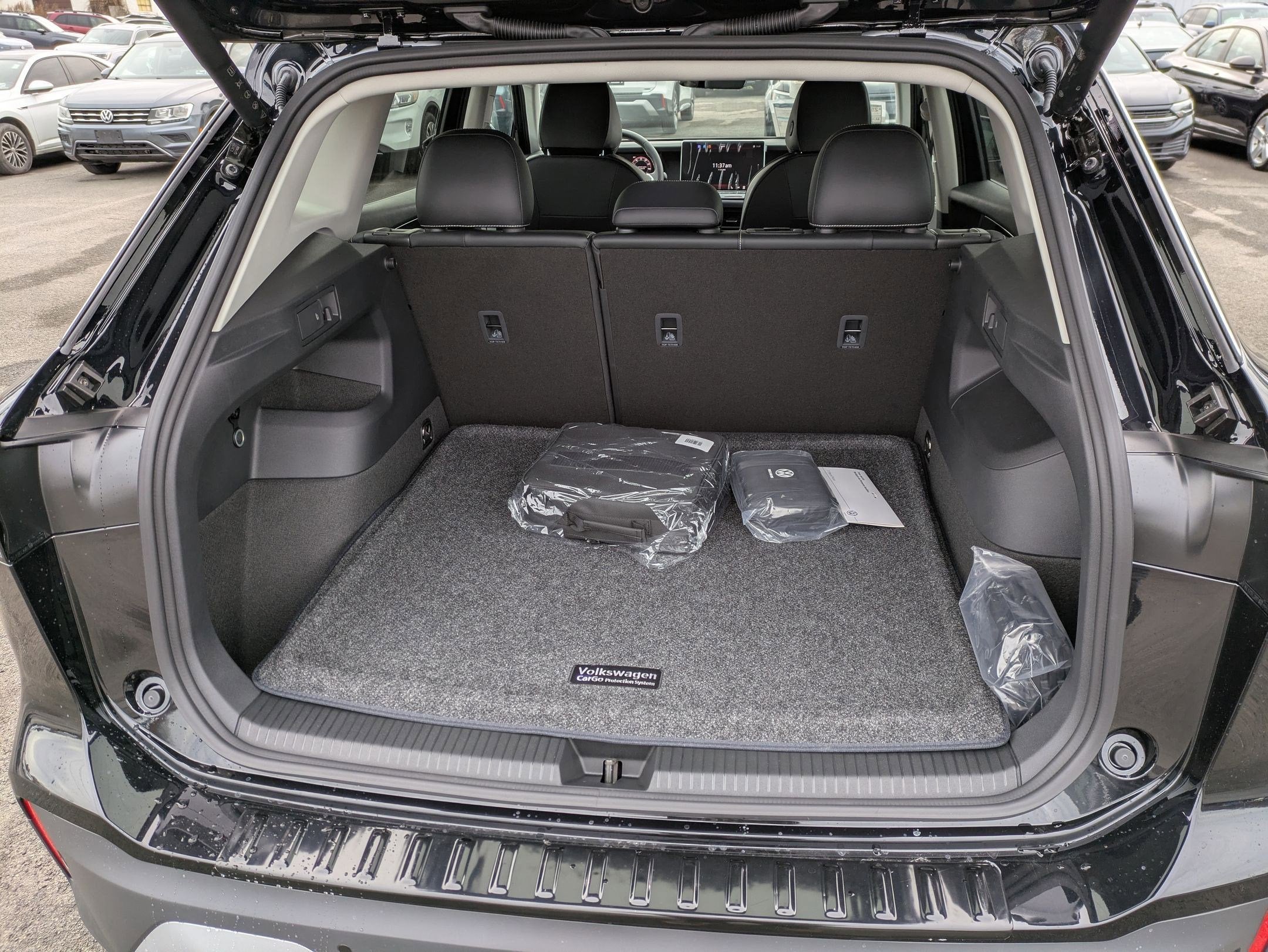 2026 Volkswagen Tiguan 2.0T SE