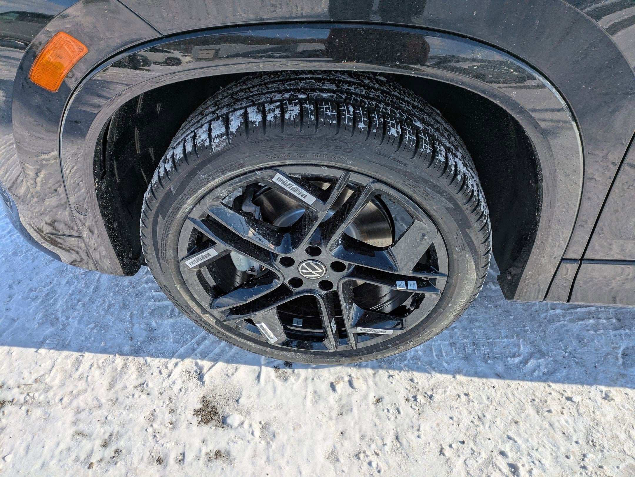 2026 Volkswagen Tiguan 2.0T SE R-Line Black