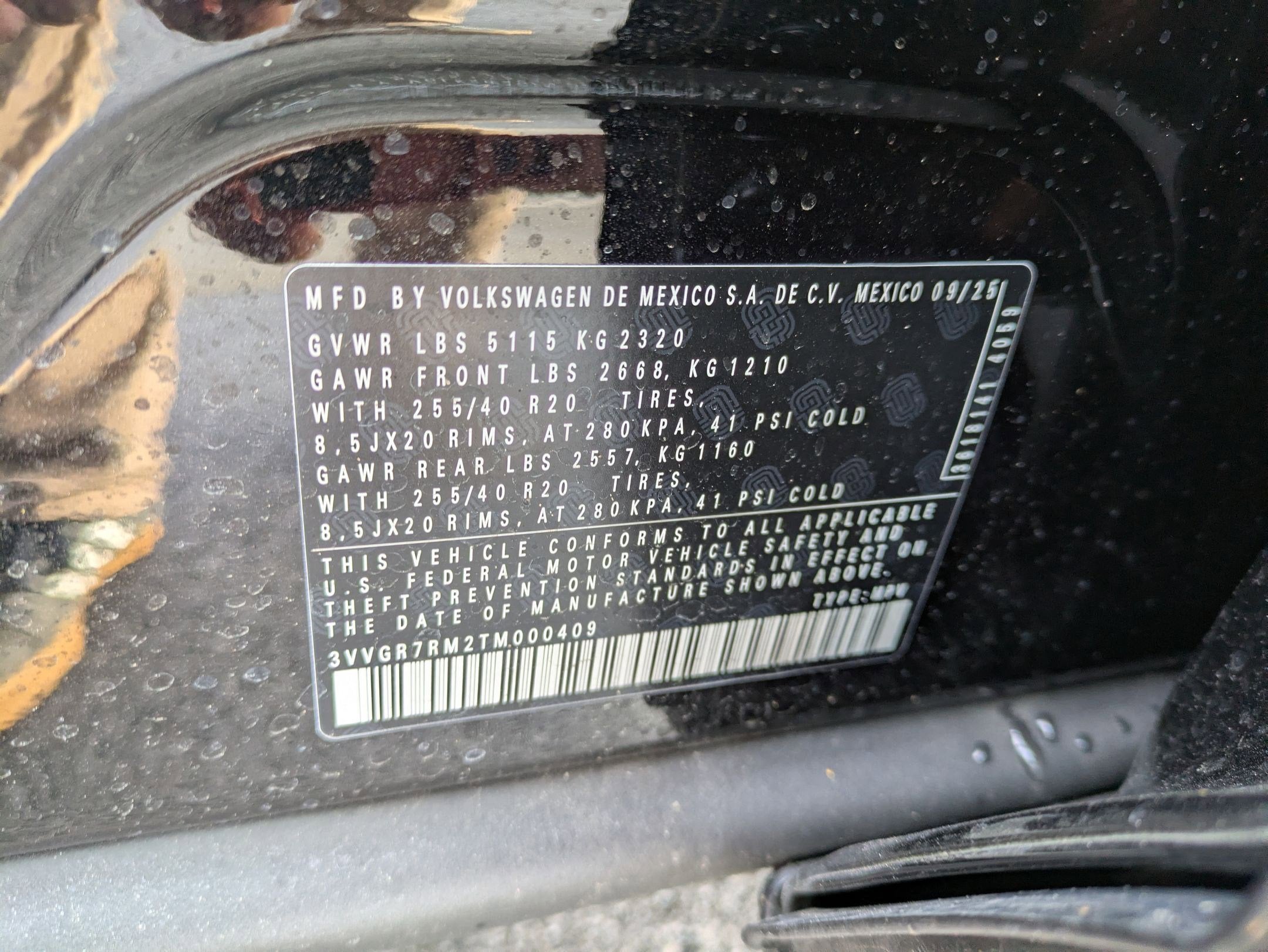 2026 Volkswagen Tiguan 2.0T SE R-Line Black