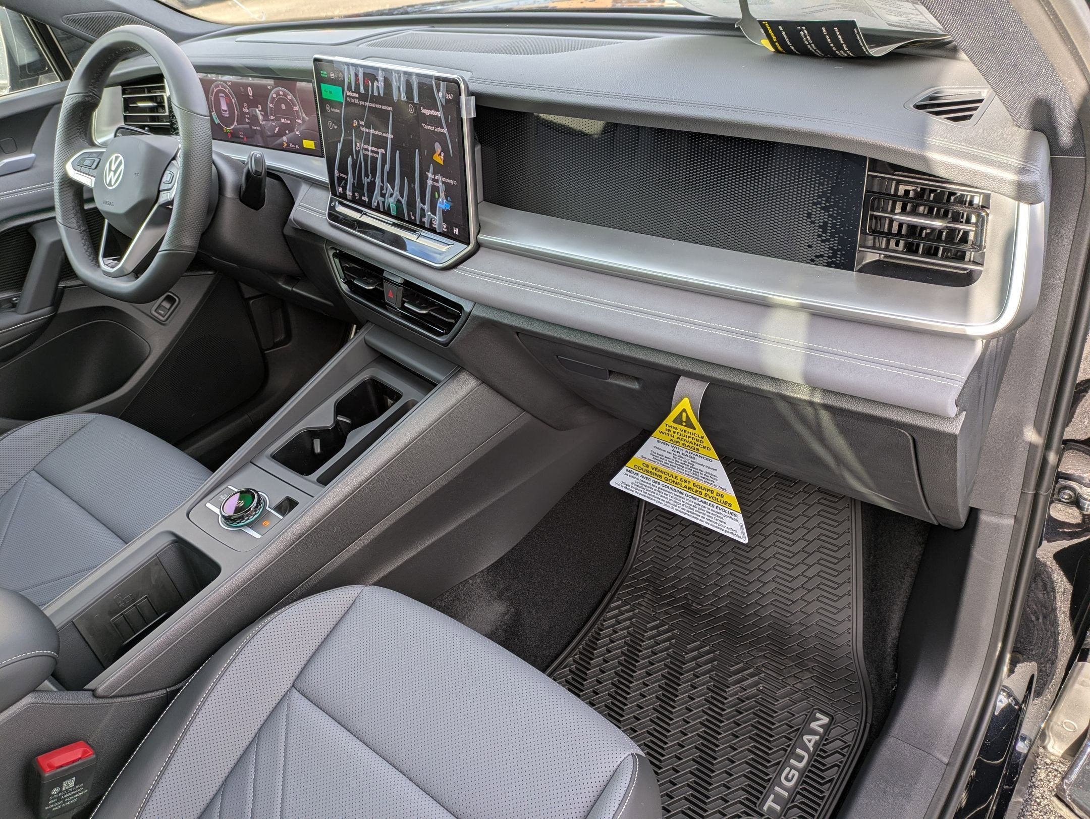 2026 Volkswagen Tiguan 2.0T SE R-Line Black