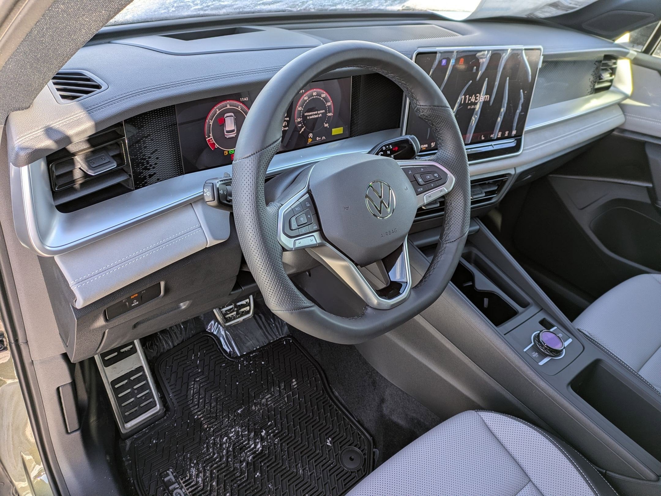 2026 Volkswagen Tiguan 2.0T SE R-Line Black