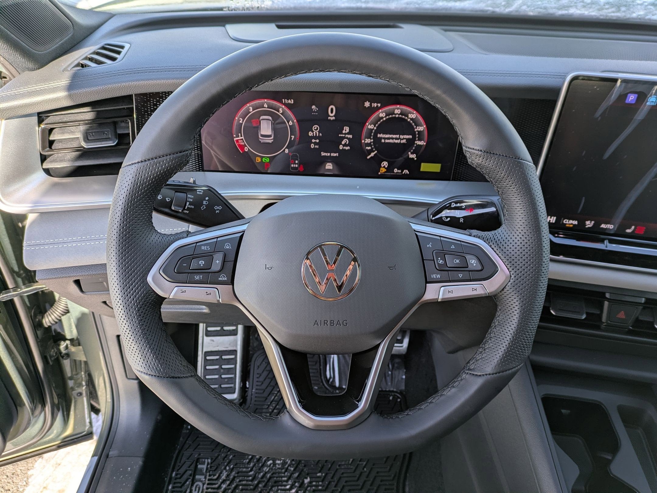 2026 Volkswagen Tiguan 2.0T SE R-Line Black