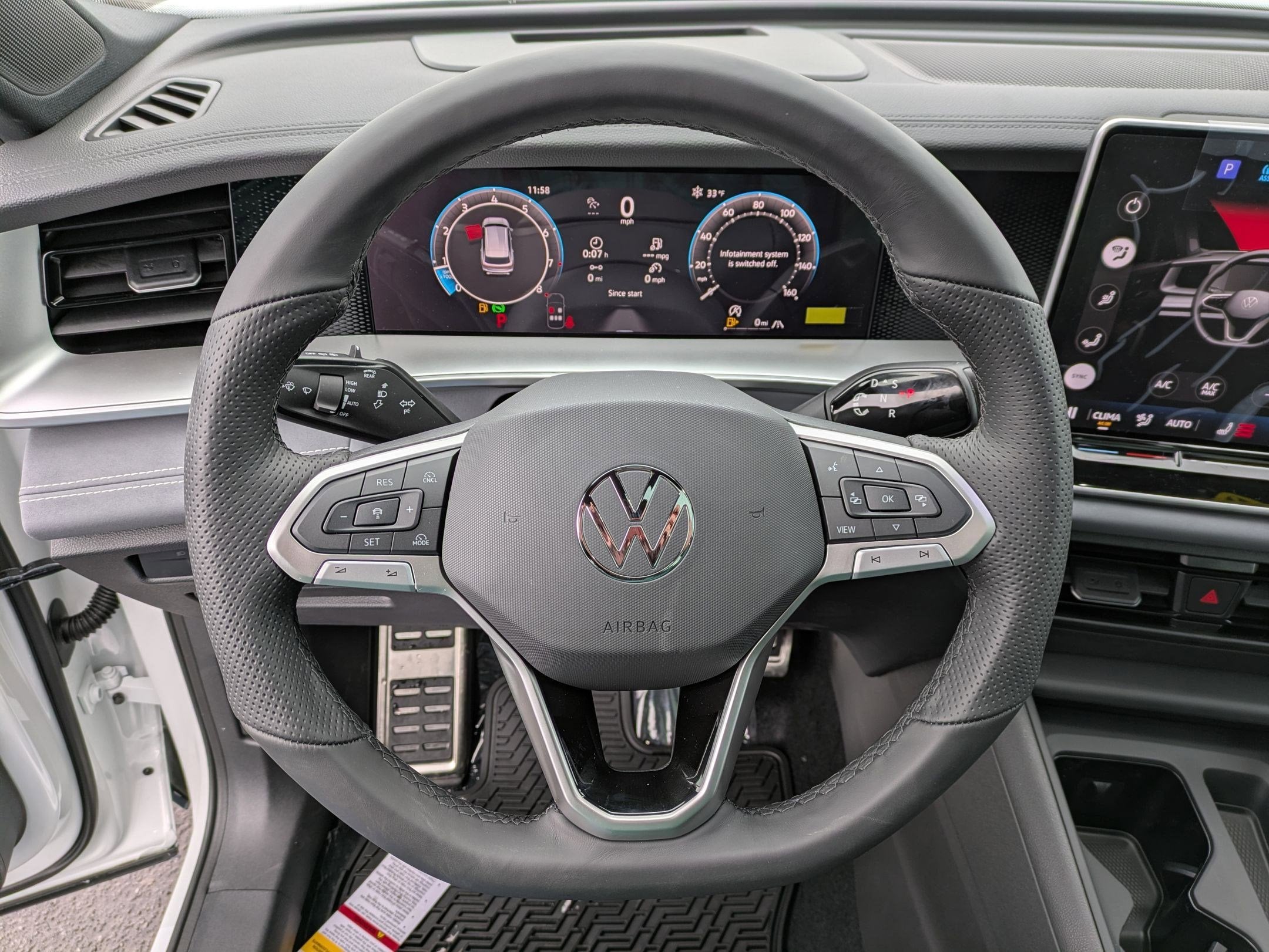 2026 Volkswagen Tiguan 2.0T SE R-Line Black