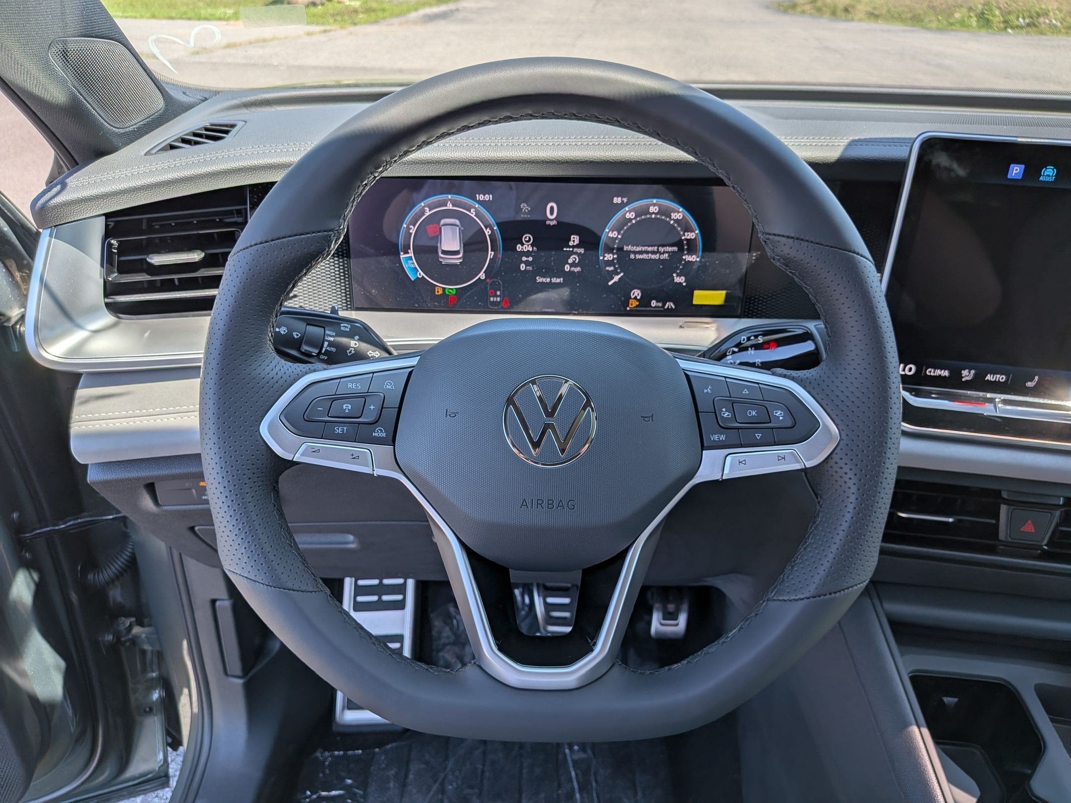 2026 Volkswagen Tiguan 2.0T SE R-Line Black