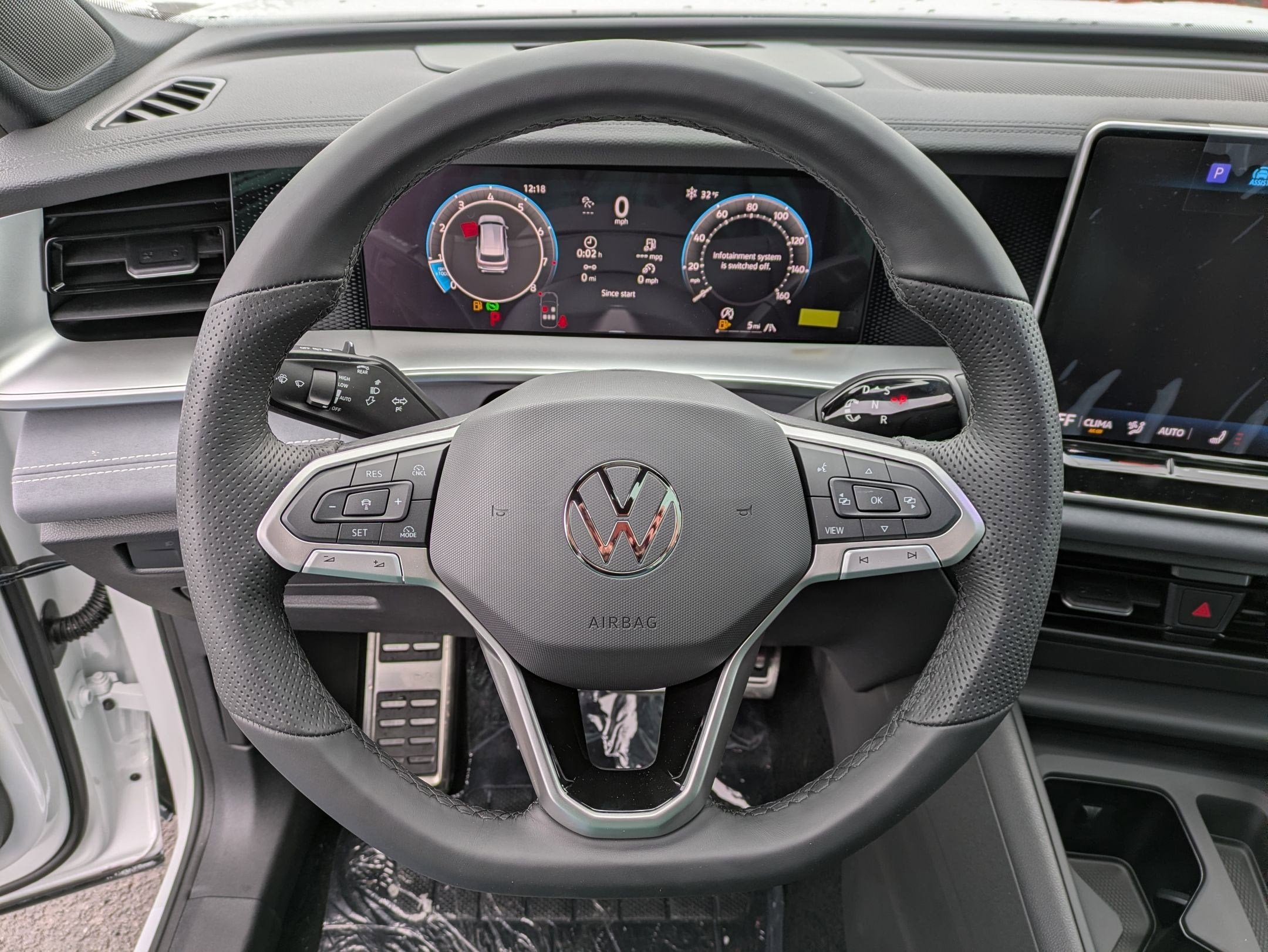 2026 Volkswagen Tiguan 2.0T SE R-Line Black