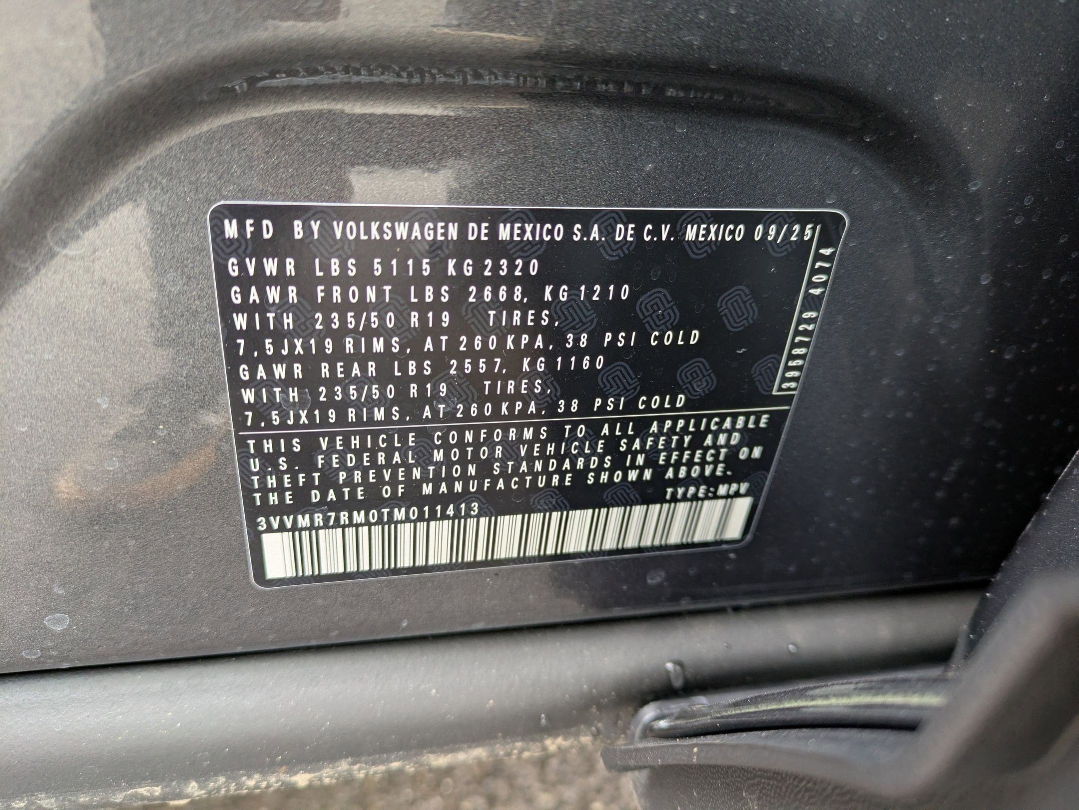 2026 Volkswagen Tiguan 2.0T SE