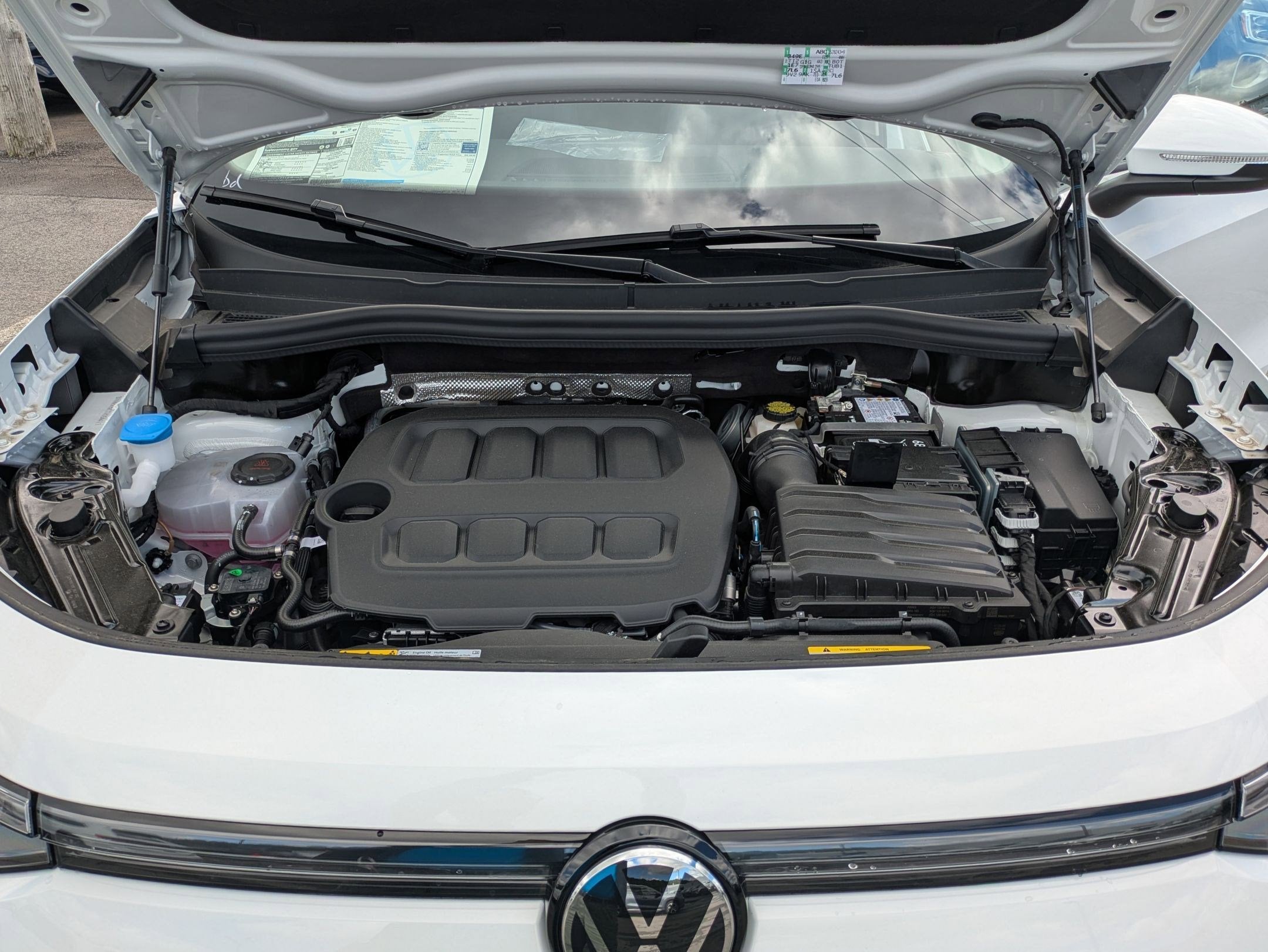 2026 Volkswagen Tiguan 2.0T SE