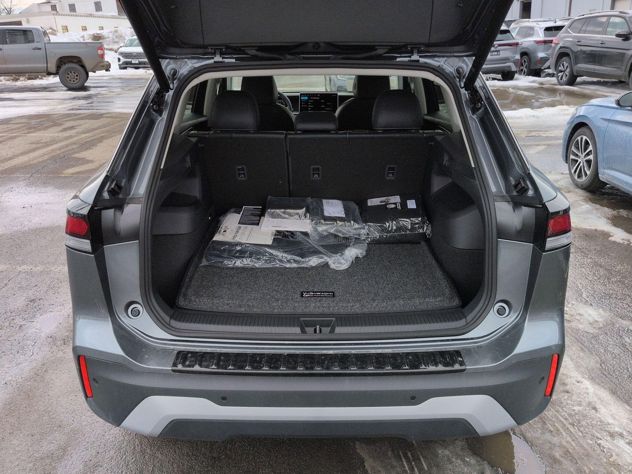 2026 Volkswagen Tiguan 2.0T SE