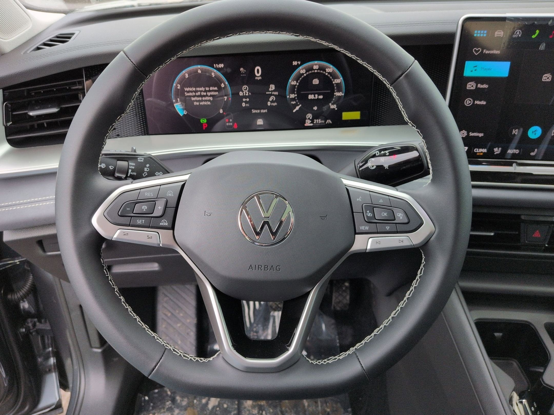 2026 Volkswagen Tiguan 2.0T SE