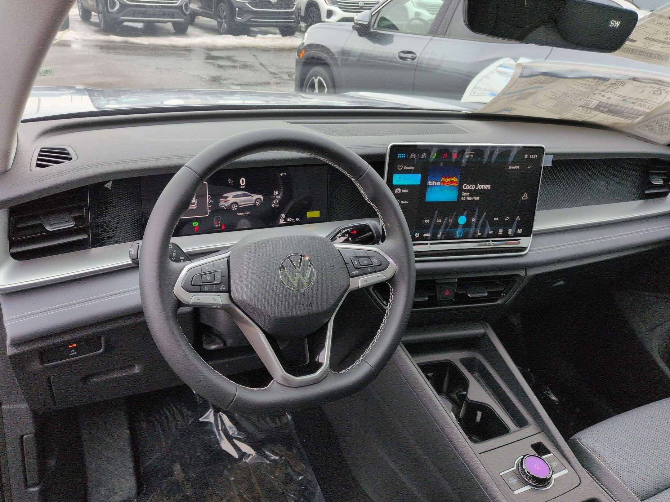 2026 Volkswagen Tiguan 2.0T SE