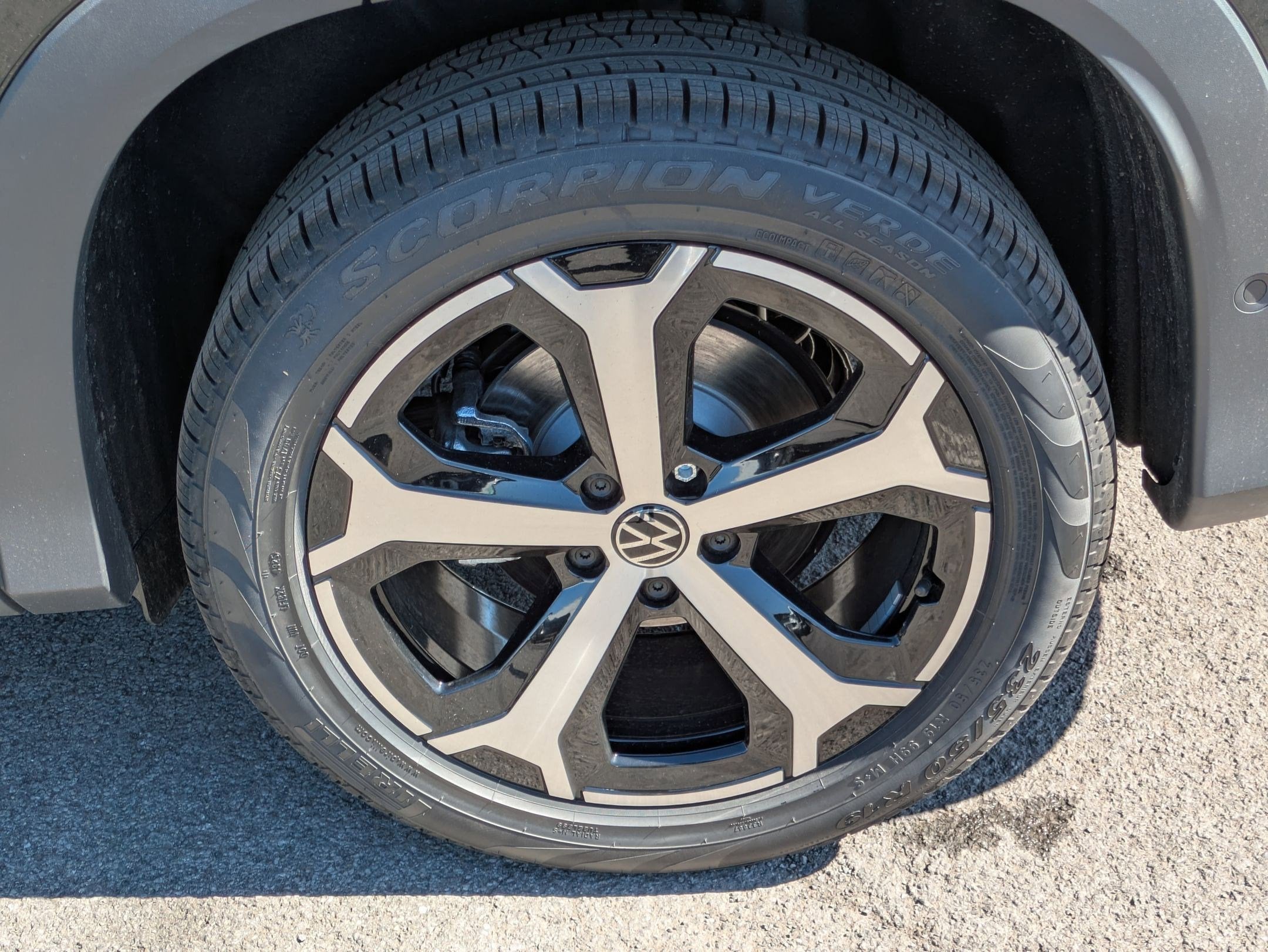 2026 Volkswagen Tiguan 2.0T SE