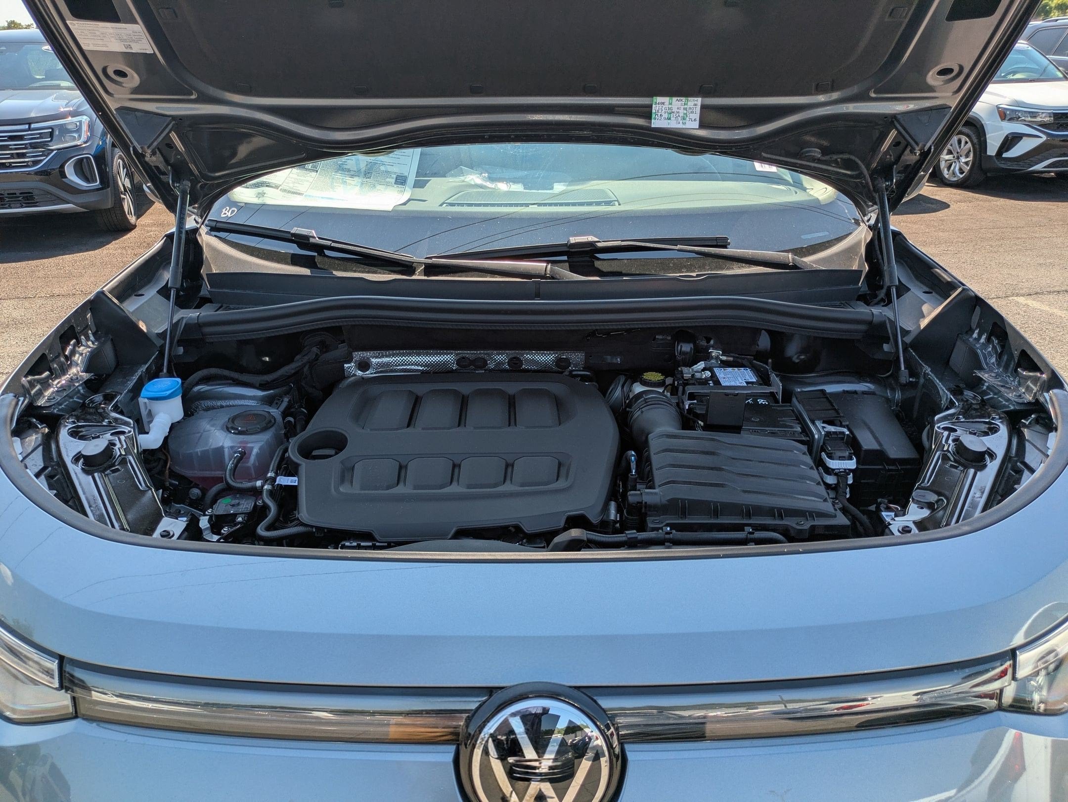 2026 Volkswagen Tiguan 2.0T SE