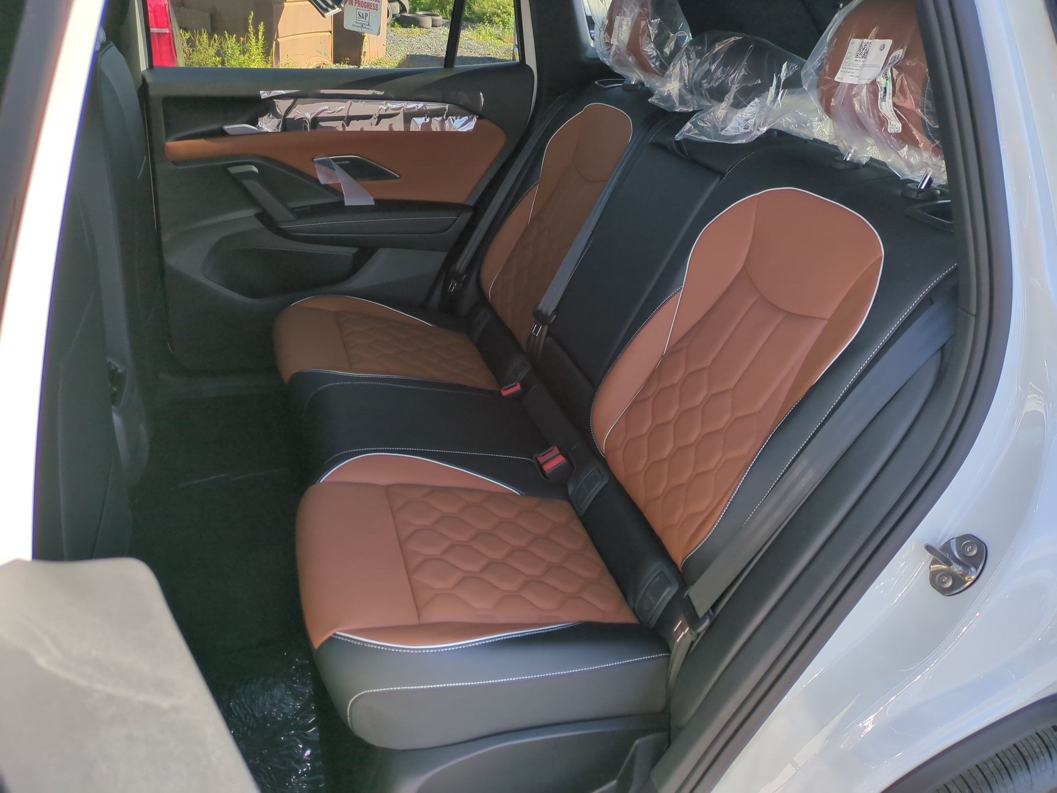 2026 Volkswagen Tiguan 2.0T SEL R-Line