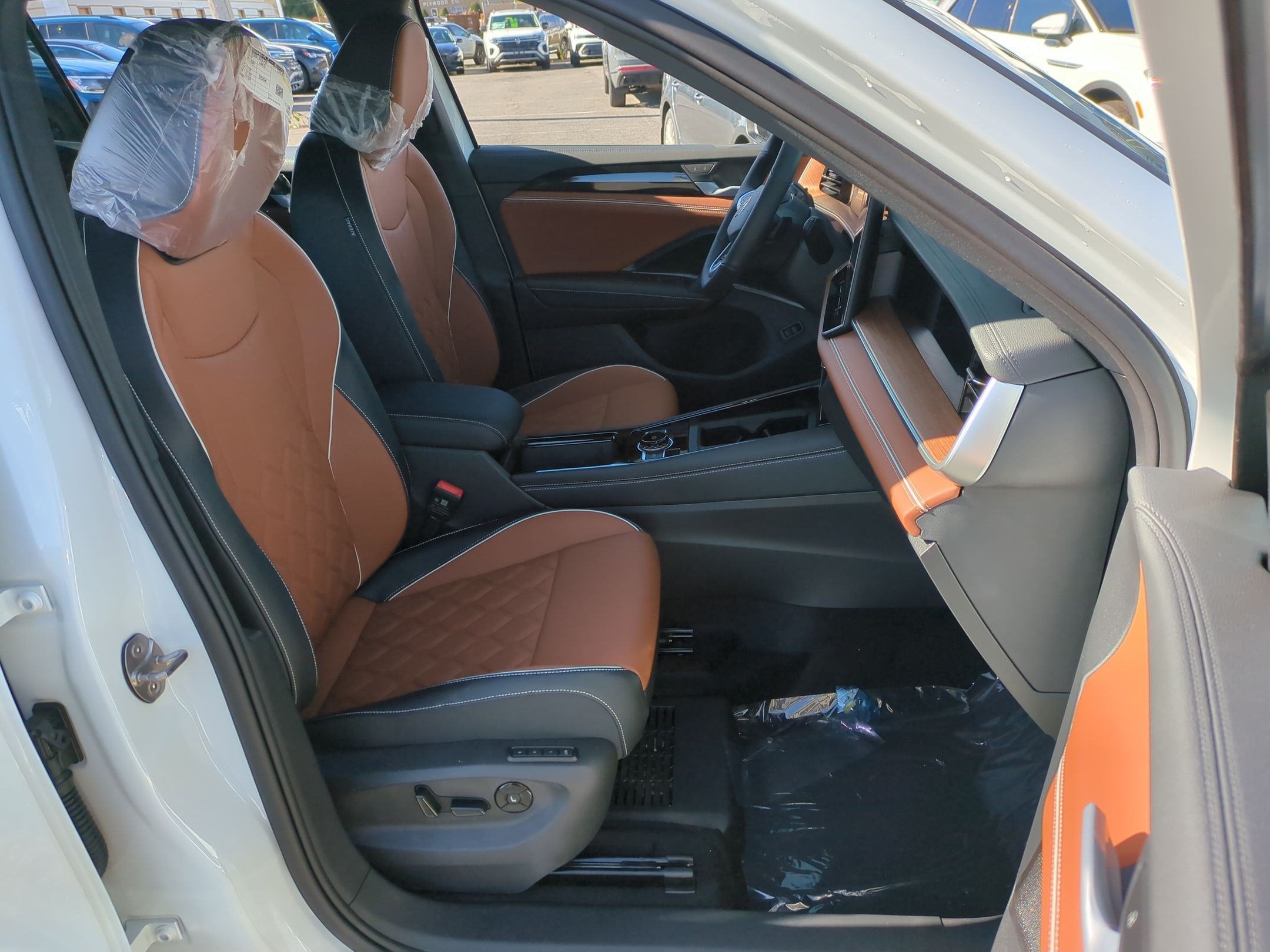 2026 Volkswagen Tiguan 2.0T SEL R-Line