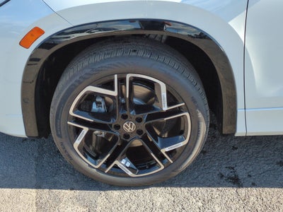 2026 Volkswagen Tiguan 2.0T SEL R-Line
