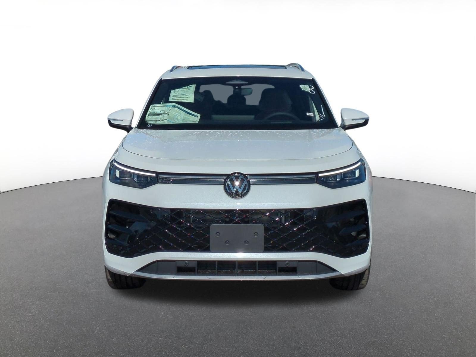 2026 Volkswagen Tiguan 2.0T SEL R-Line