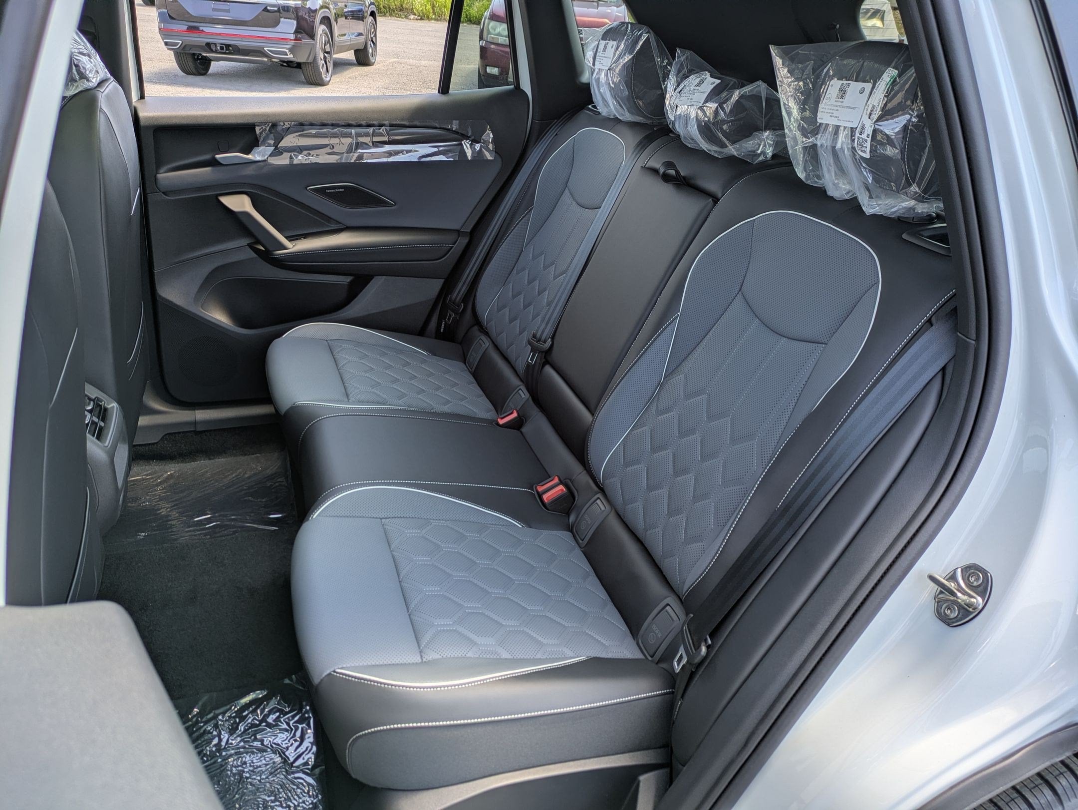 2026 Volkswagen Tiguan 2.0T SEL R-Line Turbo
