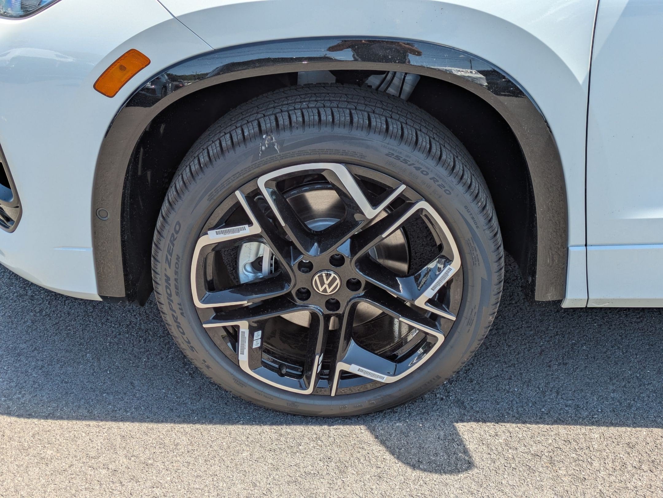 2026 Volkswagen Tiguan 2.0T SEL R-Line Turbo