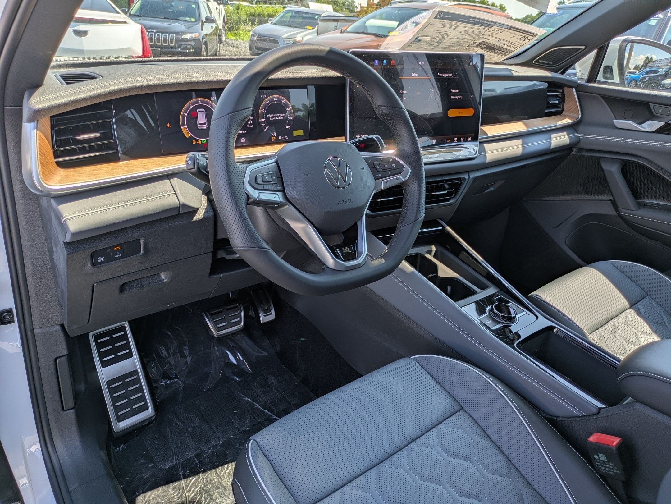 2026 Volkswagen Tiguan 2.0T SEL R-Line Turbo