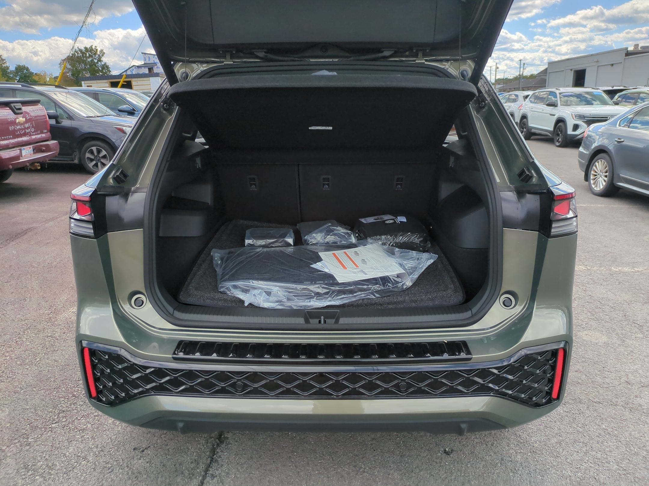 2026 Volkswagen Tiguan SEL R-Line Turbo