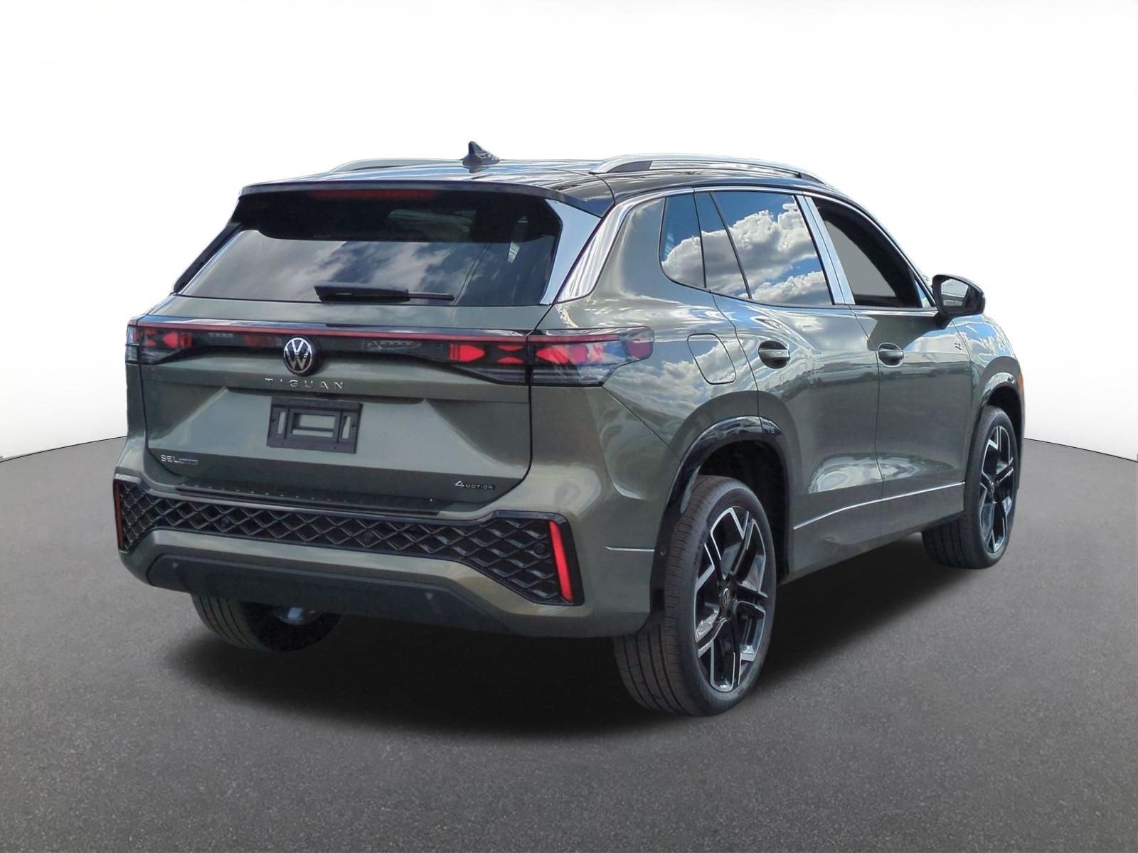 2026 Volkswagen Tiguan SEL R-Line Turbo
