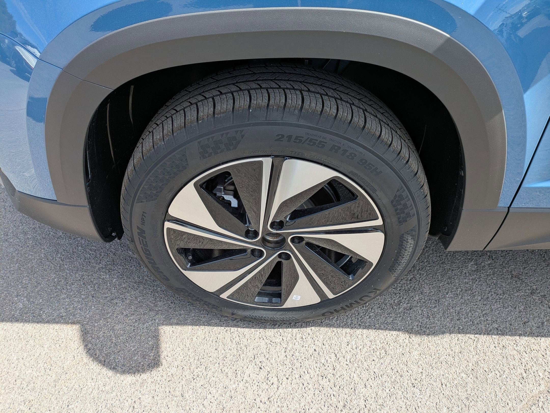 2025 Volkswagen Taos 1.5T SE