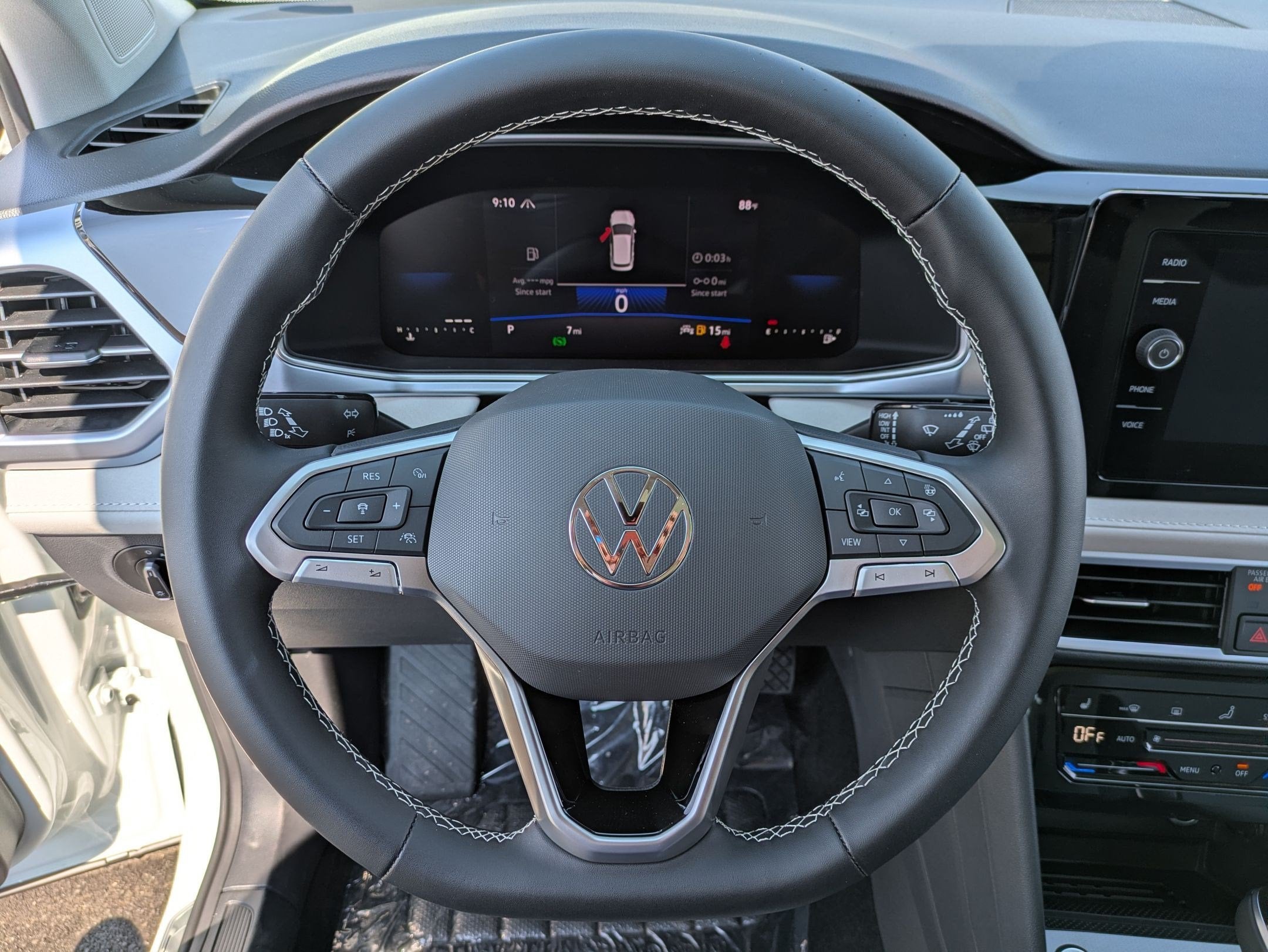 2026 Volkswagen Taos 1.5T SE